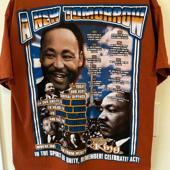 Dr. Martin Luther King Graphic MLK Crew Neck T-Shirt Rust/Brown Size L - Picture 4 of 5